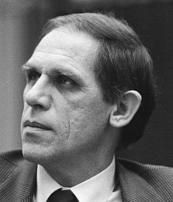 Hans Dijkstal 1985 (1).jpg