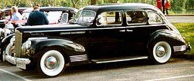 Packard 4-Door Touring Sedan 1941.jpg
