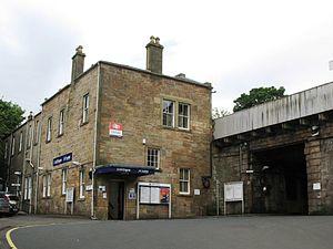 Linlithgow station 2012.jpg