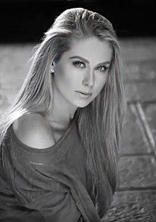 Ingrid Martz.jpg