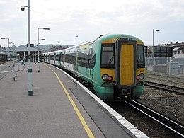 19.05.10 Eastbourne 377.440 (6808661625).jpg