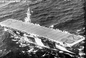 USS Saginaw Bay (CVE-82) underway at sea, circa 1944.jpg