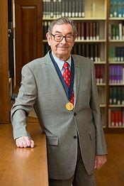 Harry Gray HD2013 Othmer Gold Medal 002.JPG