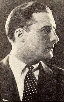 Gaston Glass 1921.jpg