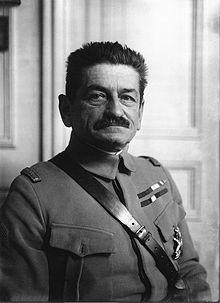 Général Charles Mangin agence Meurisse BNF Gallica.jpg