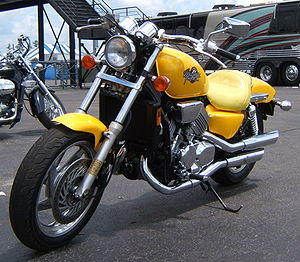 Honda Magna close-up.jpg