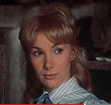 Susan-hampshire-trailer-tomasina.jpg