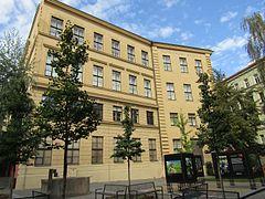 Budova Náprstkova muzea, Praha.jpg