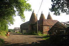 Oast House near Parsonage Farm, Salehurst (by Oast House Archive).jpg