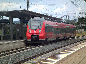 BR442 S-Bahn Neumarkt Nürnberg.jpg