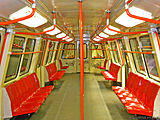 Interior de vagon de metrou tip IVA.jpg
