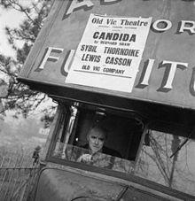 The work of the Council For the Encouragement of Music and the Arts- the Old Vic Travelling Theatre Company, Wales, 1941 D5648.jpg