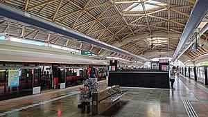 EW28 Pioneer MRT station platforms.jpg