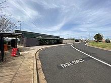 Dubbo City Regional Airport terminal.jpg