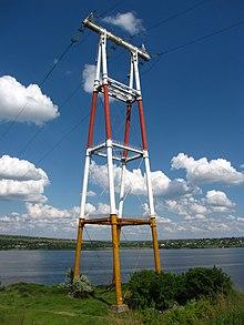 Переходная опора ЛЭП 330 кВ Crossing electricity pylon 330 kV.jpg
