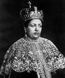 Empress Menen Asfaw with Crown.jpg