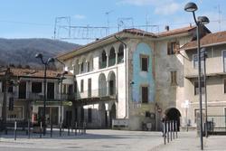 Pogno piazza Alpini d'Italia.png