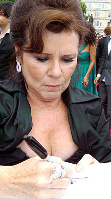 Imelda Staunton (2011).jpg
