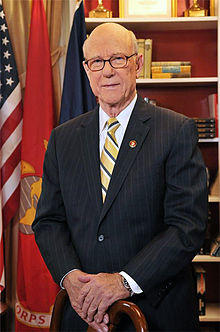 Pat Roberts official Senate photo.jpg