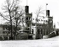 Inside Inn Hotel on the grounds of the 1904 World's Fair.jpg