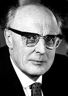 Johannes Hans Daniel Jensen (1907–1973).jpg