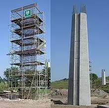 Talbruecke-Bruenn 2005-08-04.jpg