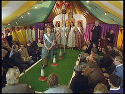 Rock-a-Hula Ted-grab01.jpg