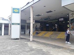 EW10 Kallang Exit A.jpg