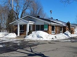 Centre de services de Sainte-Sophie-de-Lévrard.jpg
