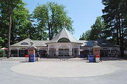 SaratogaRaceCourseEntrance2.JPG