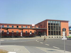 HauptbahnhofIngolstadtBahnhofsgebaeude.JPG