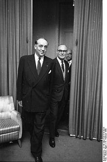 Bundesarchiv B 145 Bild-F007576-0024, BMWi, Empfang Handelsminister von Norwegen.jpg