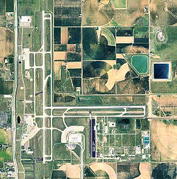 Lubbock Preston Smith International Airport TX 2006 USGS.jpg