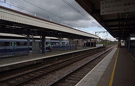 Romford railway station MMB 10 315802.jpg