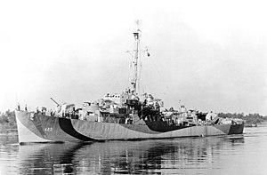 USS Dufilho (DE-423) underway off Houston, Texas (USA), on 24 July 1944 (BS98961).jpg