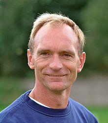 Jim Leighton 2009.jpg