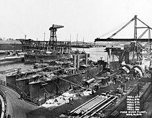 Ships fitting out at the Fore River Shipyard, Quincy, Massachusetts (USA), 19 March 1918 (NH 43022).jpg