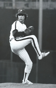 Tom Underwood in 1978.png