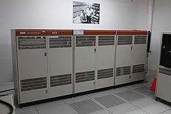 DECSYSTEM-20 KL-10 (1974).jpg