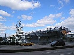 Intrepid Sea-Air-Space Museum, Manhattan.jpg