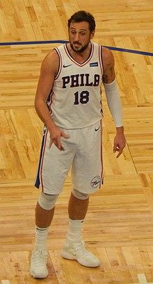 Marco Belinelli 18 (cropped).jpg