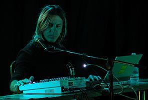 Basinski performing live at the Empty Bottle in 2005.