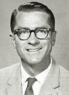 Lowell Thomas, Jr. 1975.jpg