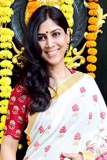 Sakshi Tanwar graces the Ganesha puja at Ekta Kapoor’s house (05) (cropped).jpg