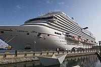 Carnival Vista docked in Valletta hnapel 01.jpg