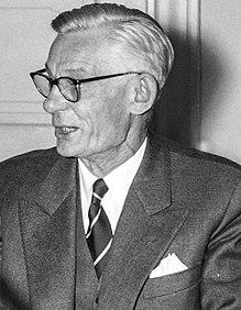 Paul Finet, cropped from Installatie van de nieuwe autoreitiet van de EKSG te Luxemburg, Bestanddeelnr 910-6760.jpg