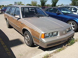 Oldsmobile Firenza Cruiser Station wagon (4899054495).jpg