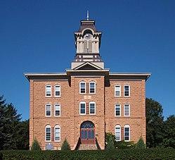 Gustavus Adolphus Old Main.jpg