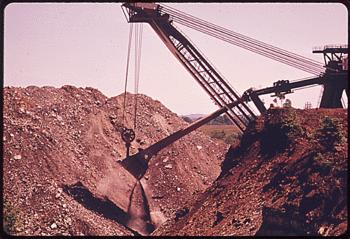 The Silver Spade 07 1974 001.gif