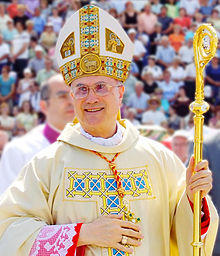 T.Bertone.jpg